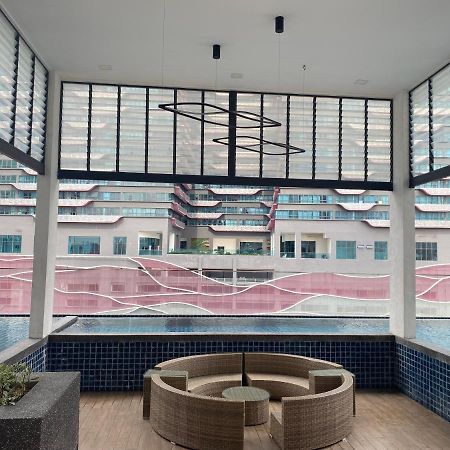 Reizz Residence By Leo Suites Kuala Lumpur Luaran gambar