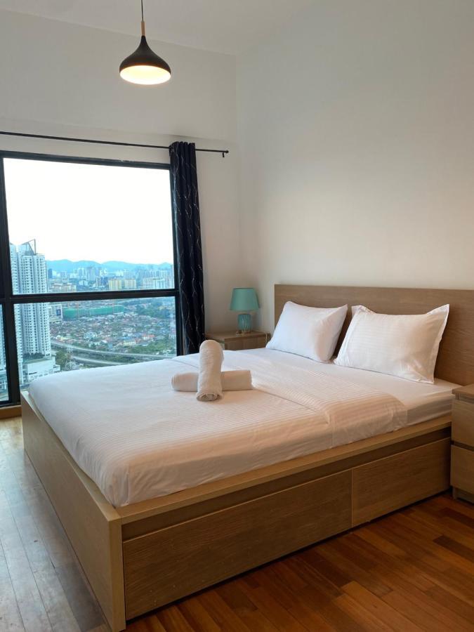 Reizz Residence By Leo Suites Kuala Lumpur Luaran gambar