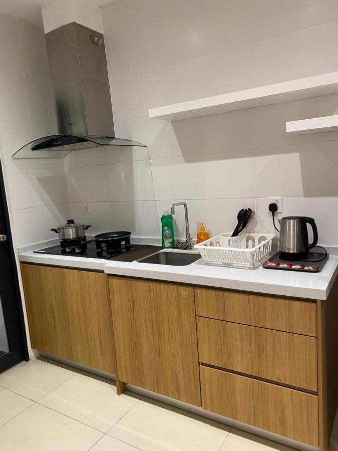 Reizz Residence By Leo Suites Kuala Lumpur Luaran gambar